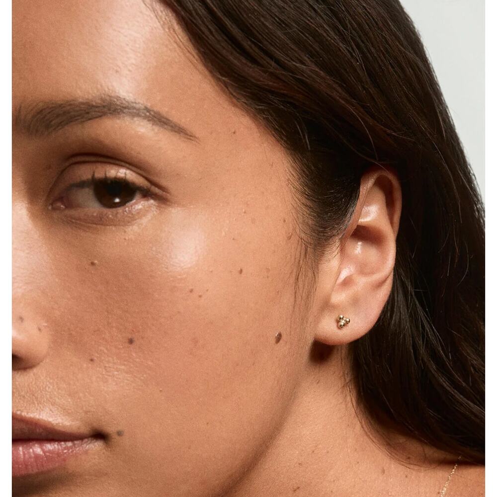 Mejuri Spheres Cluster Cloud Earring Studs - Picture 2 of 5